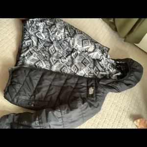 Young boys north face bomber jacket/reversible